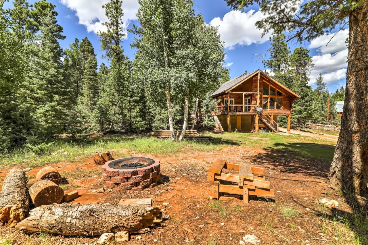 Cozy Utah Cabin With Deck And Fire Pit! Duck Creek Village Kültér fotó